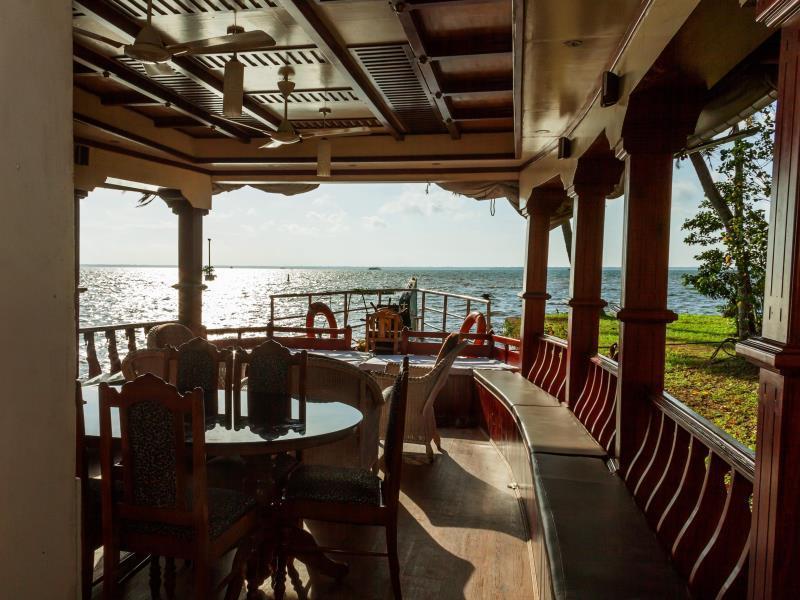 Hotel Aqua Jumbo Houseboats Kumarakom Exterior foto